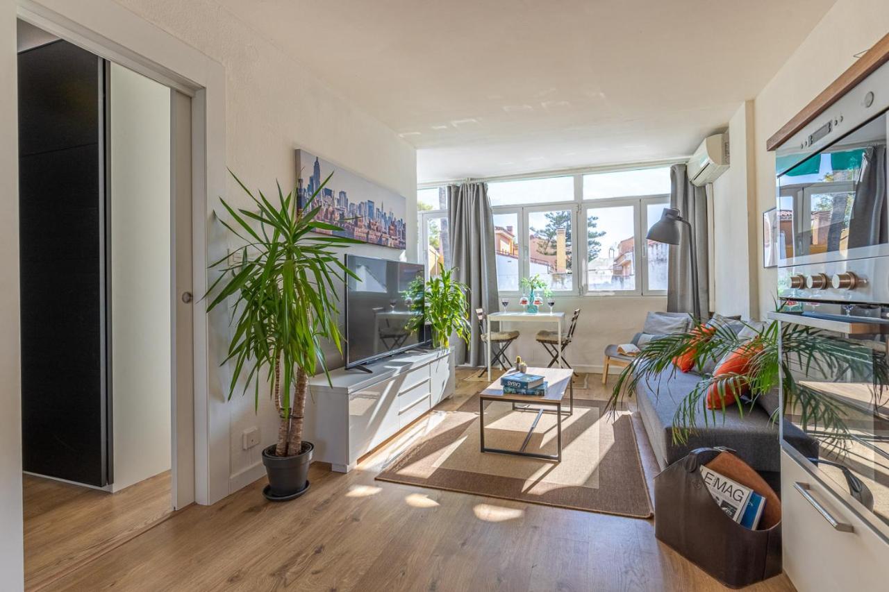 Living4Malaga Beach Apartment Bagian luar foto