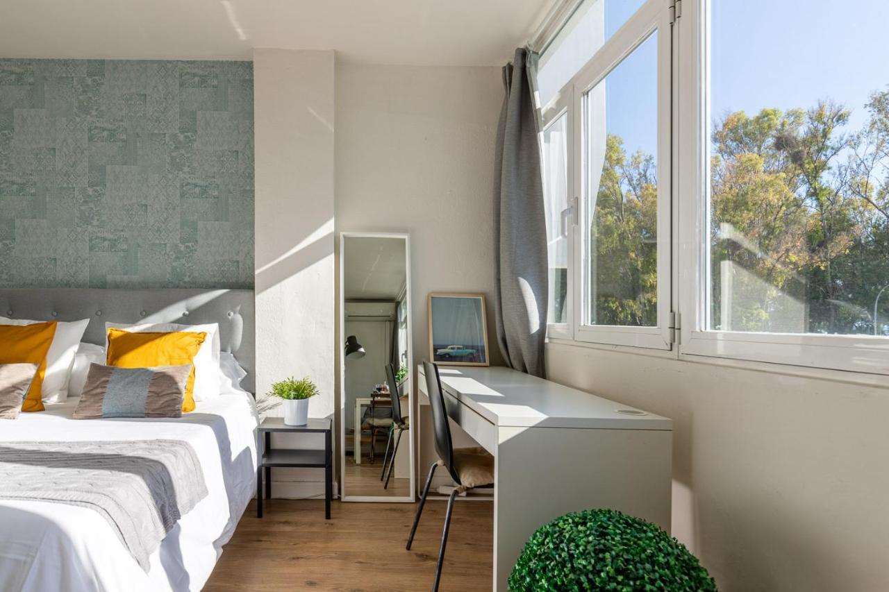Living4Malaga Beach Apartment Bagian luar foto